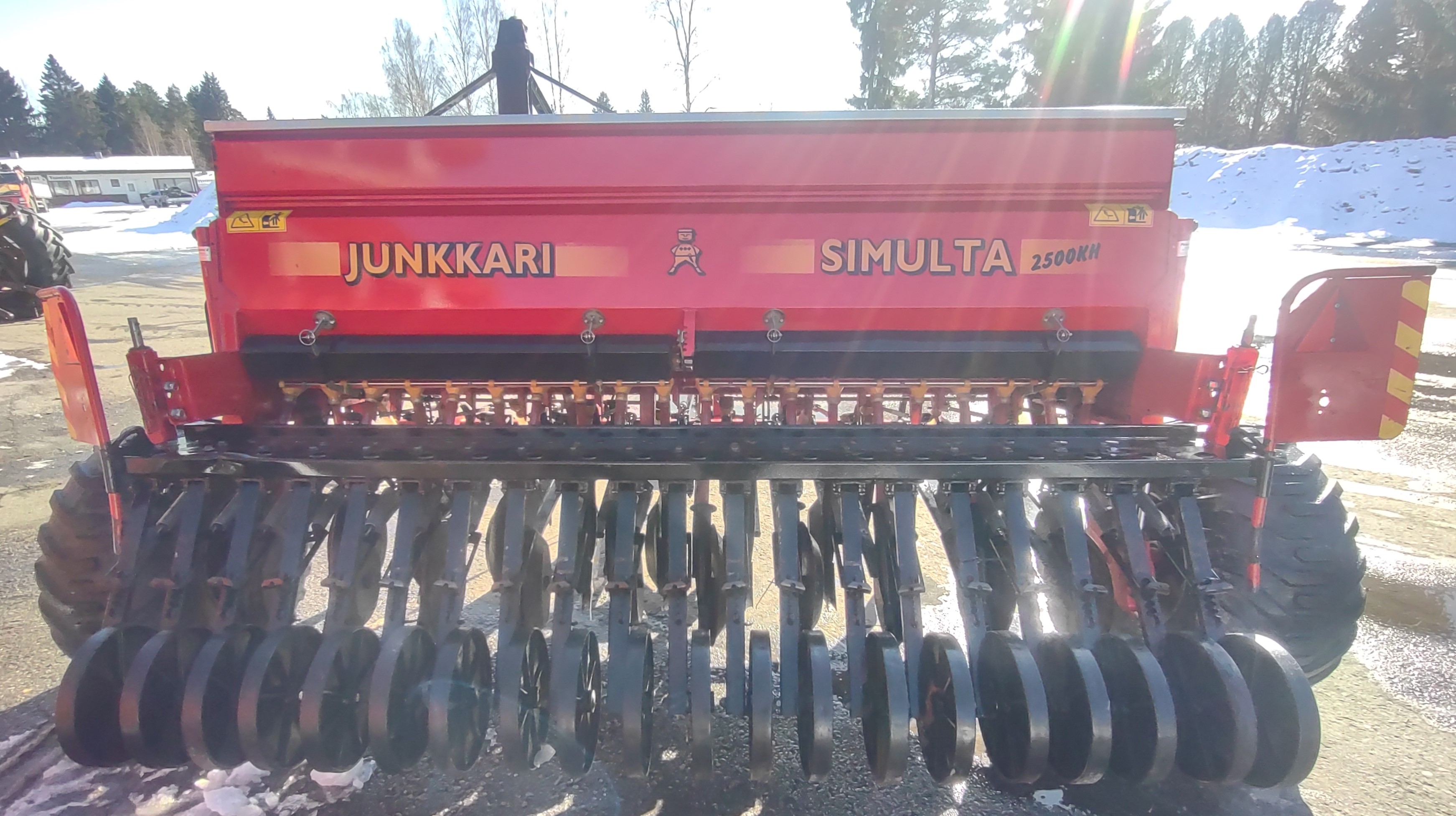 Junkkari Simulta KH2500 kylvölannoitin, käytetty 