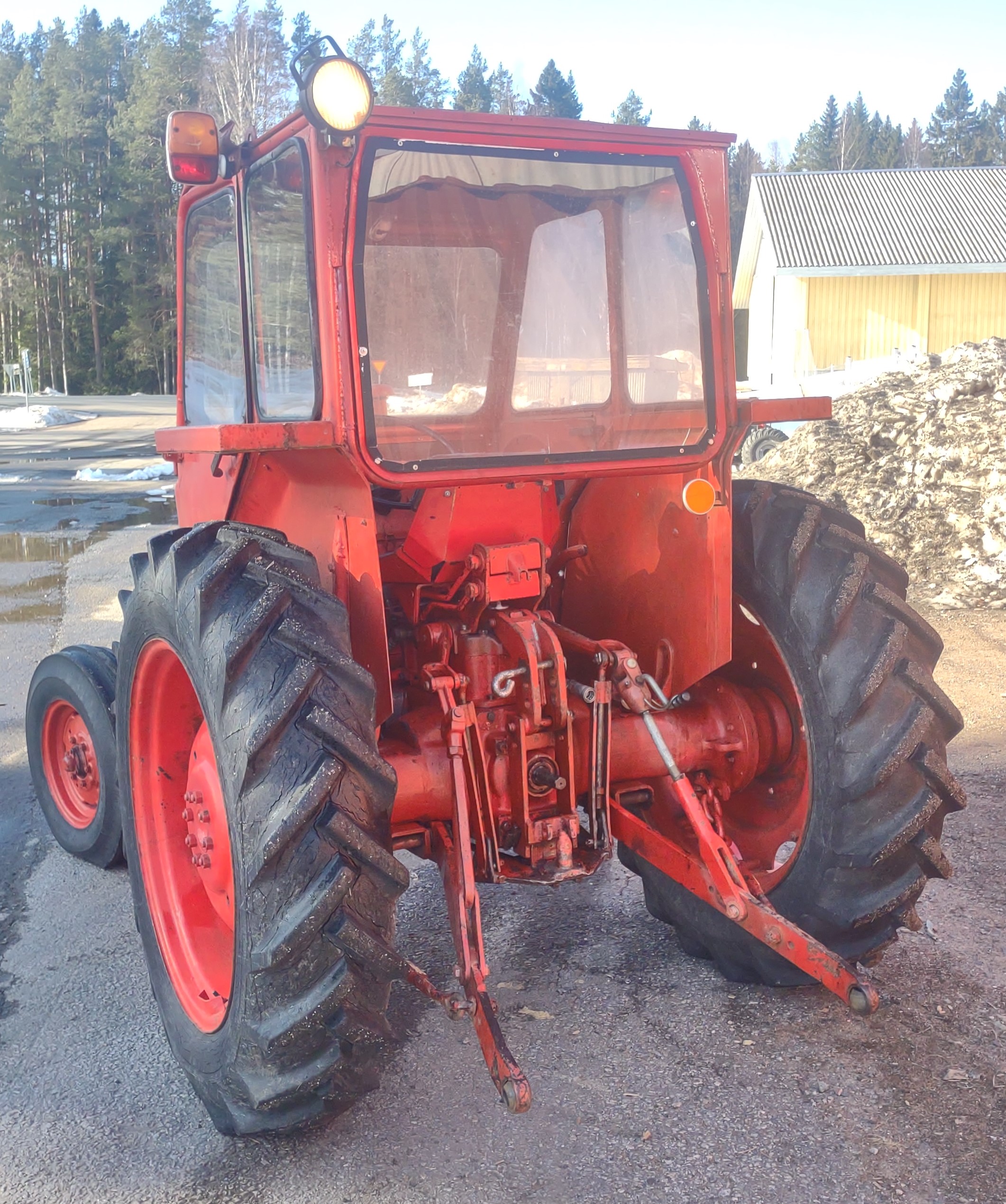 565 Traktori, käytetty