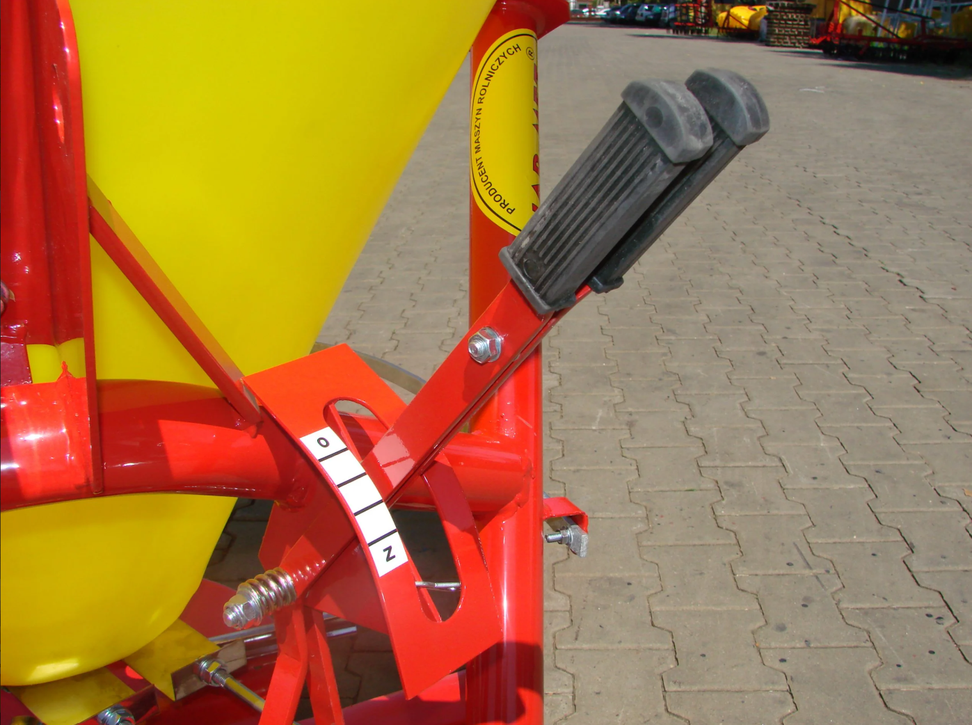 Lannoitteenlevitin JP hydraulisilla luukuilla