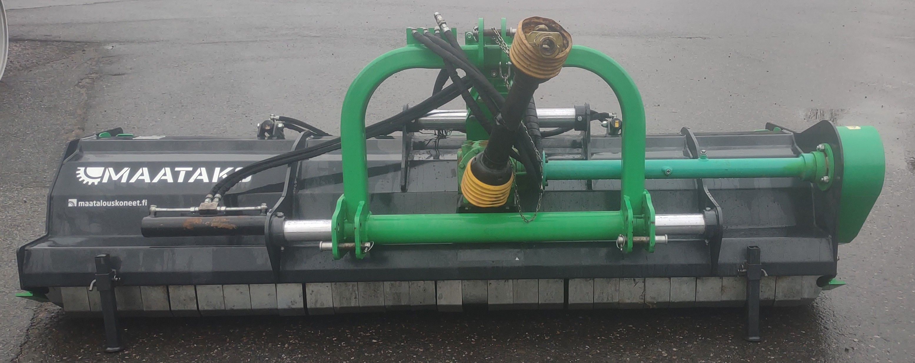 Kesantomurskain MKS 300, käytetty