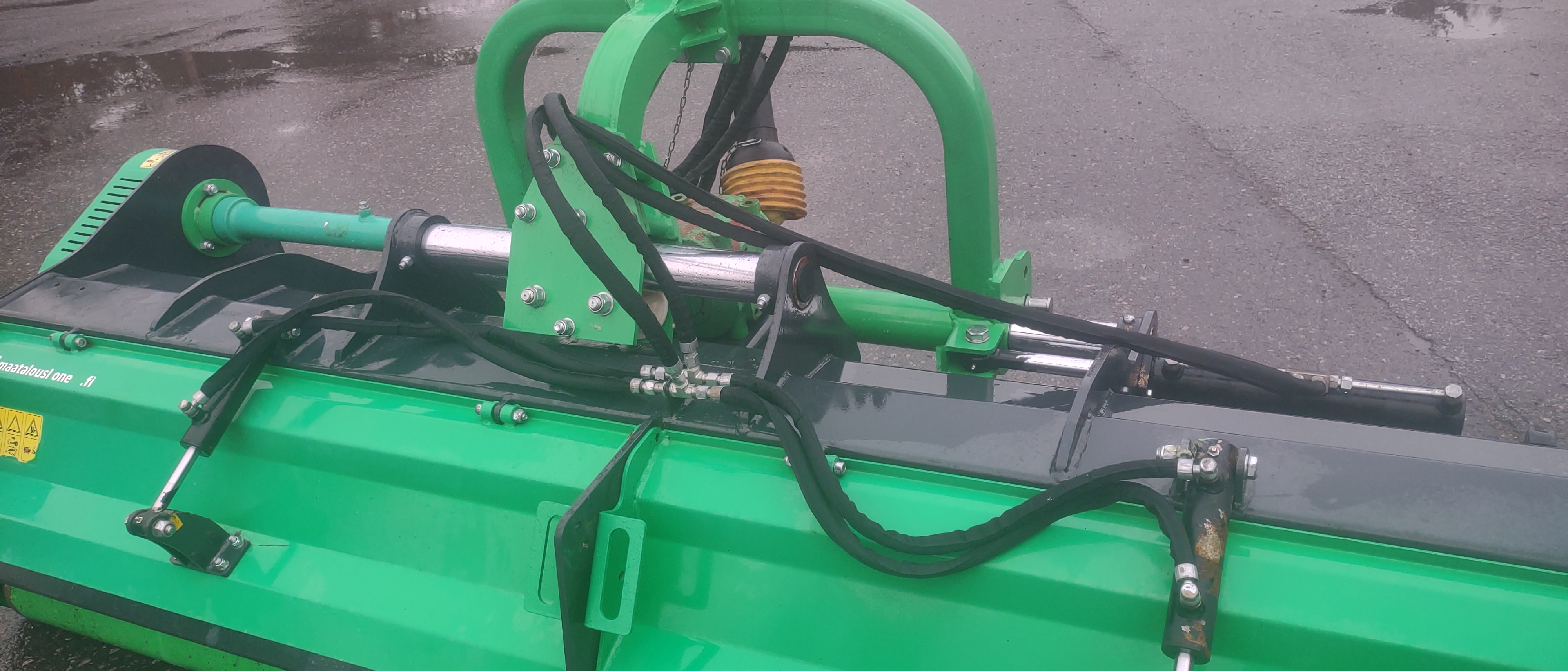 Kesantomurskain MKS 300, käytetty