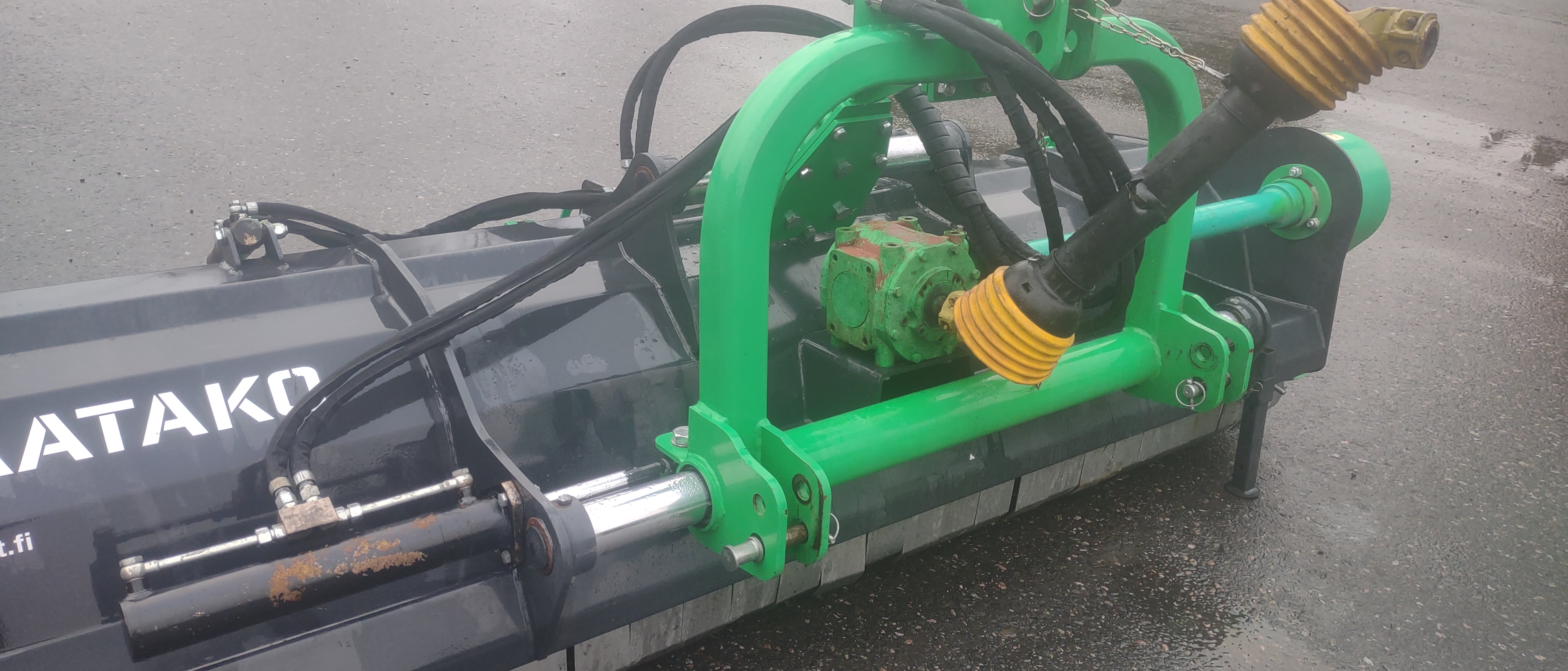 Kesantomurskain MKS 300, käytetty