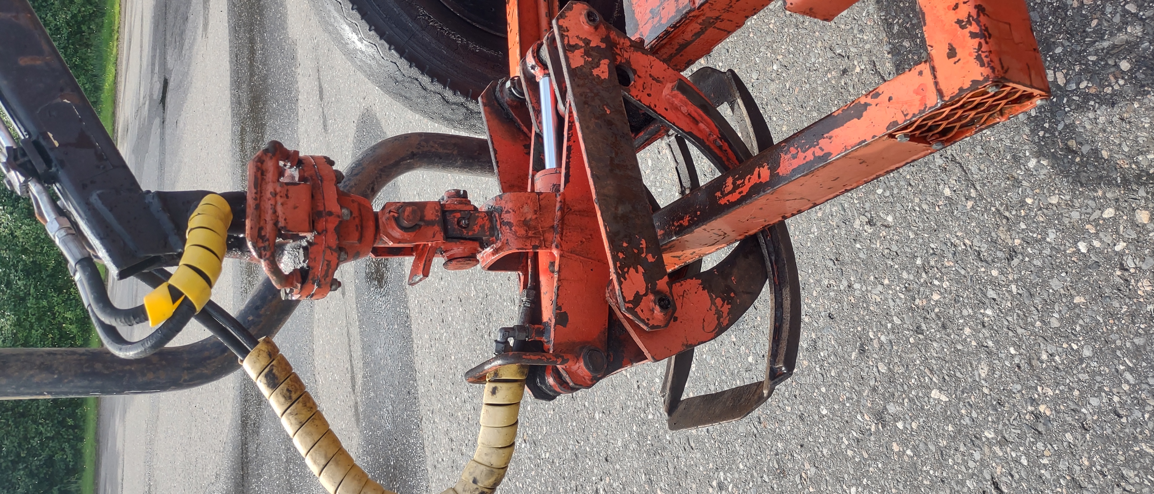 Metsäyhdistelmä, käytetty