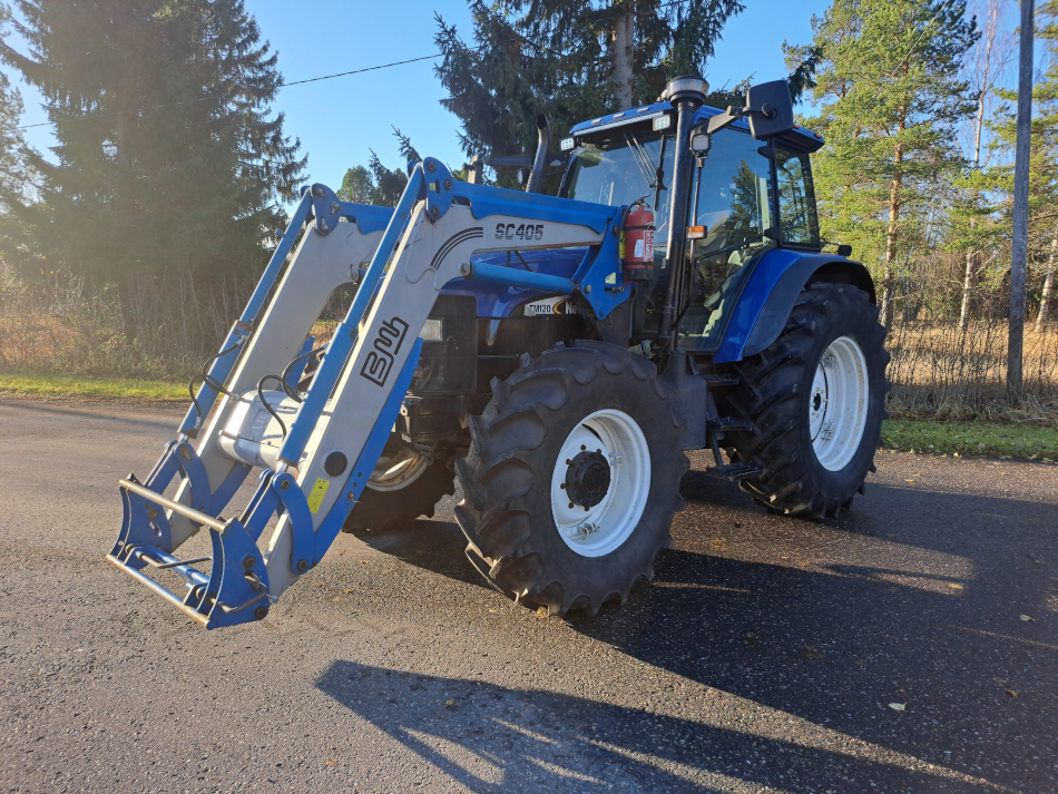 New Holland TM 125 traktori, käytetty