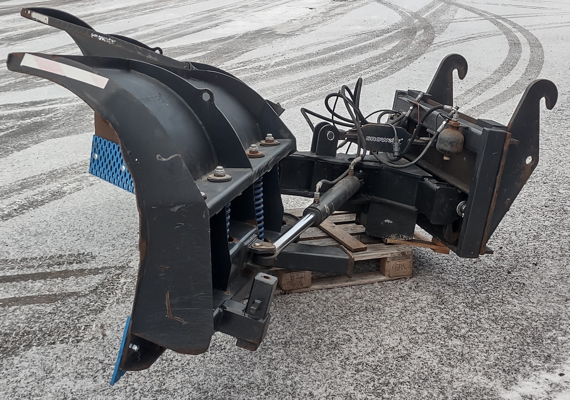 NL330 Nivelaura, käytetty