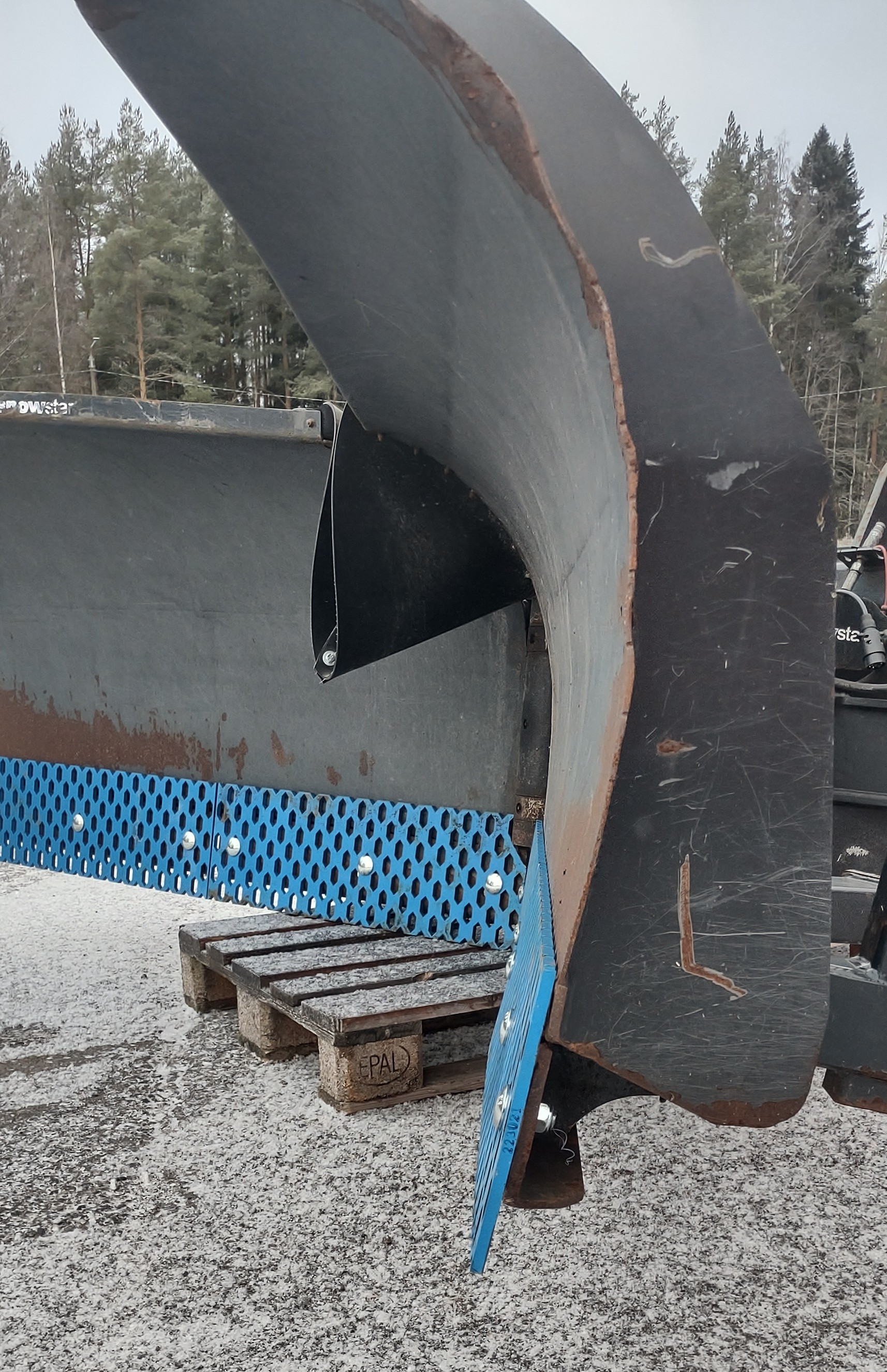 NL330 Nivelaura, käytetty