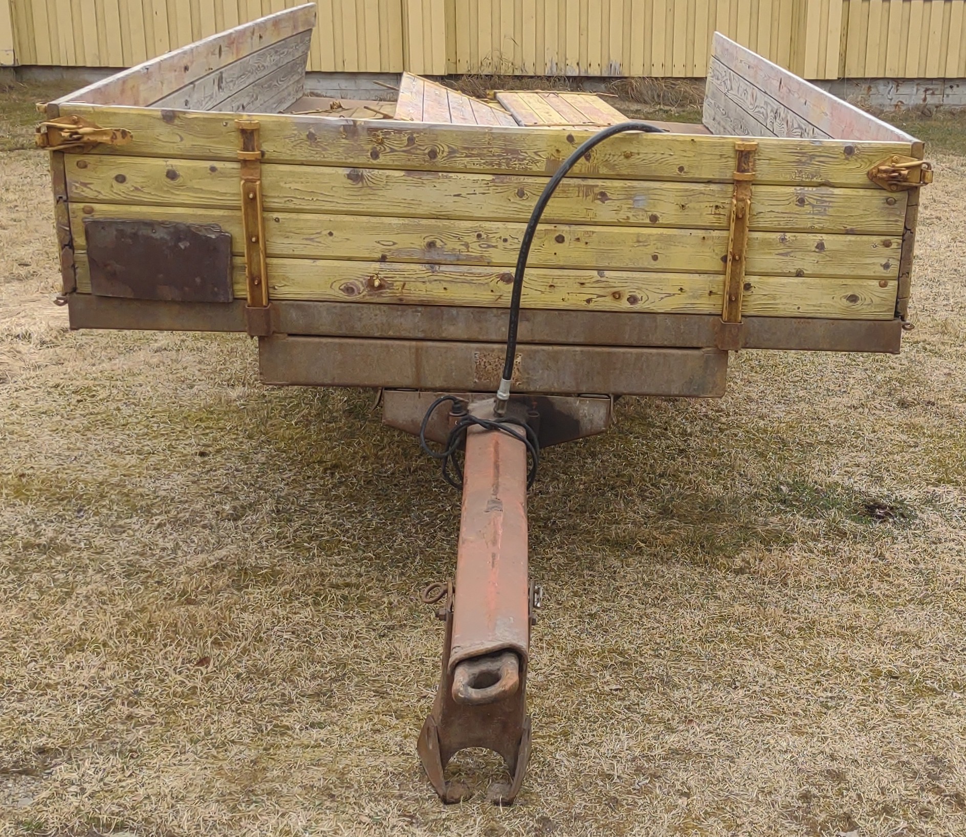 Perävaunu puulaitainen, käytetty