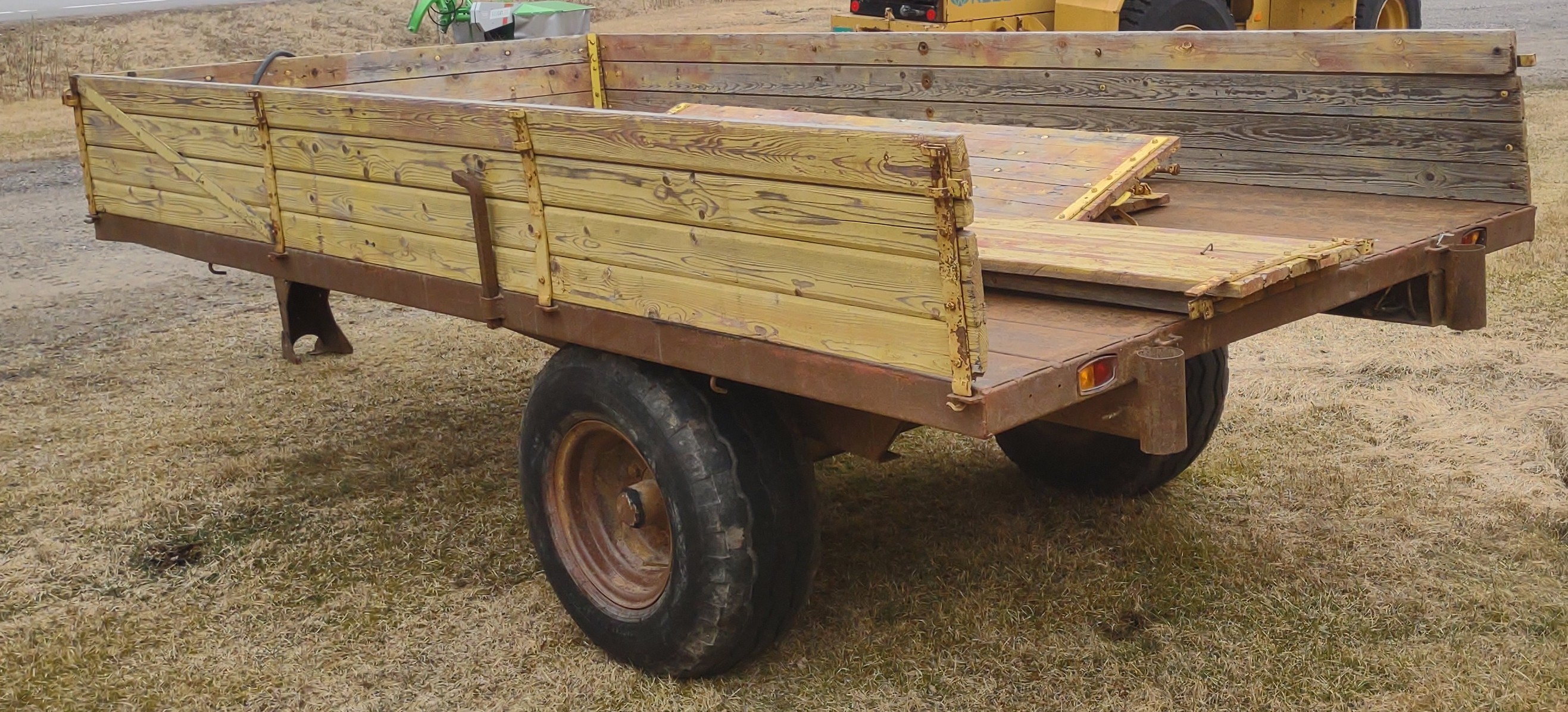 Perävaunu puulaitainen, käytetty