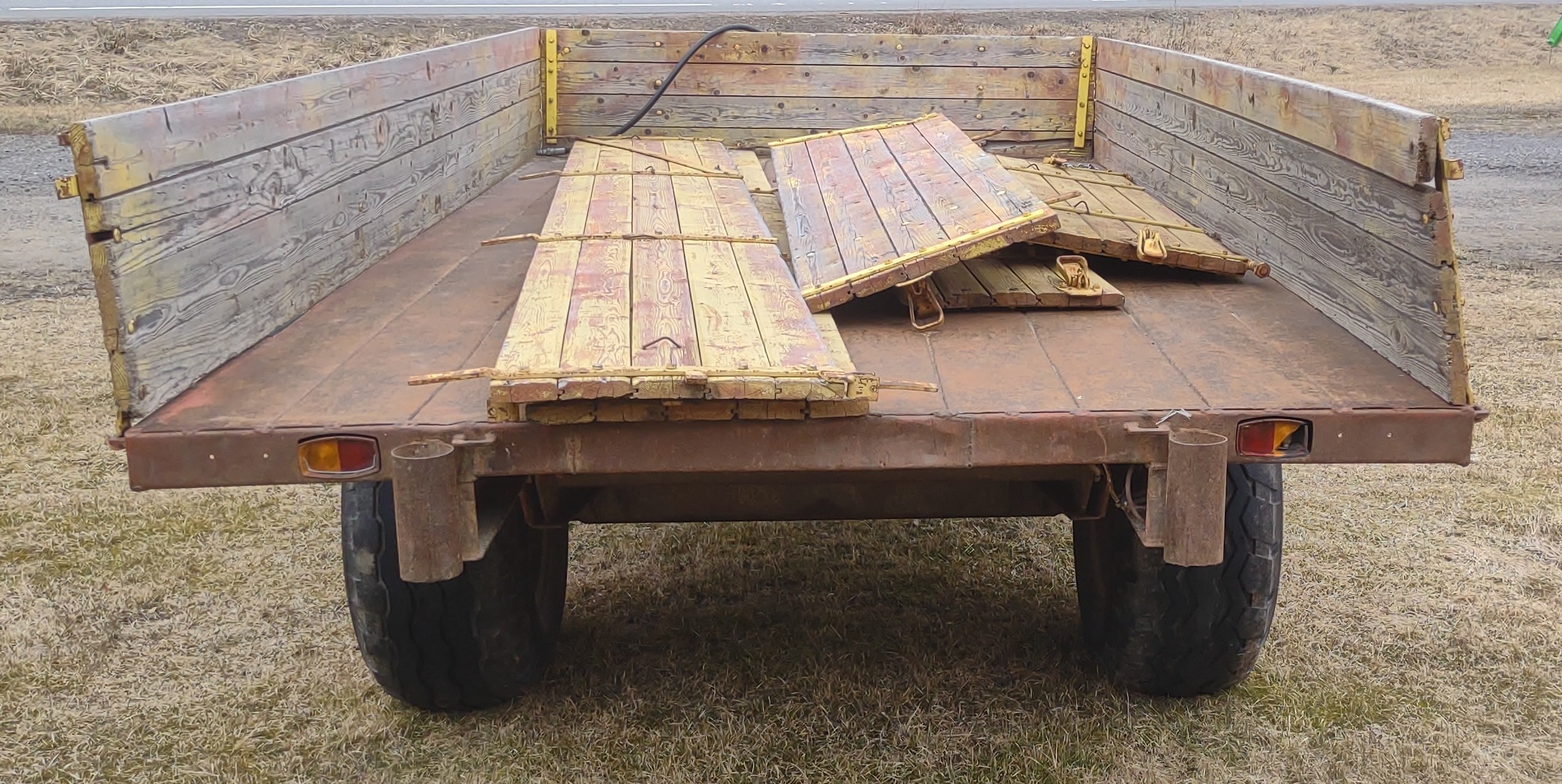 Perävaunu puulaitainen, käytetty