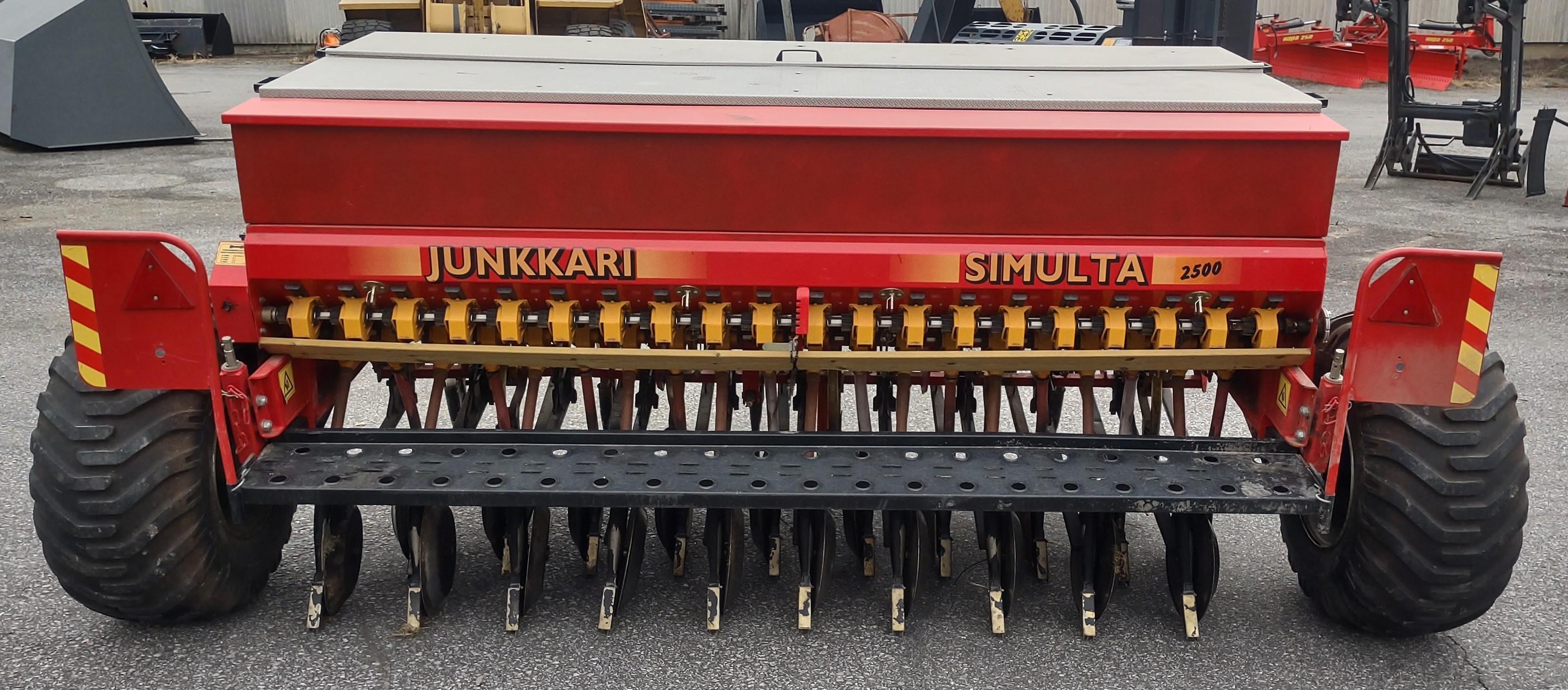 Simulta 2500KH PS-laitteella, käytetty