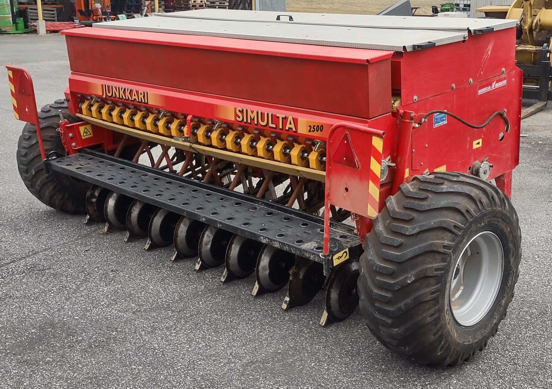 Simulta 2500KH PS-laitteella, käytetty