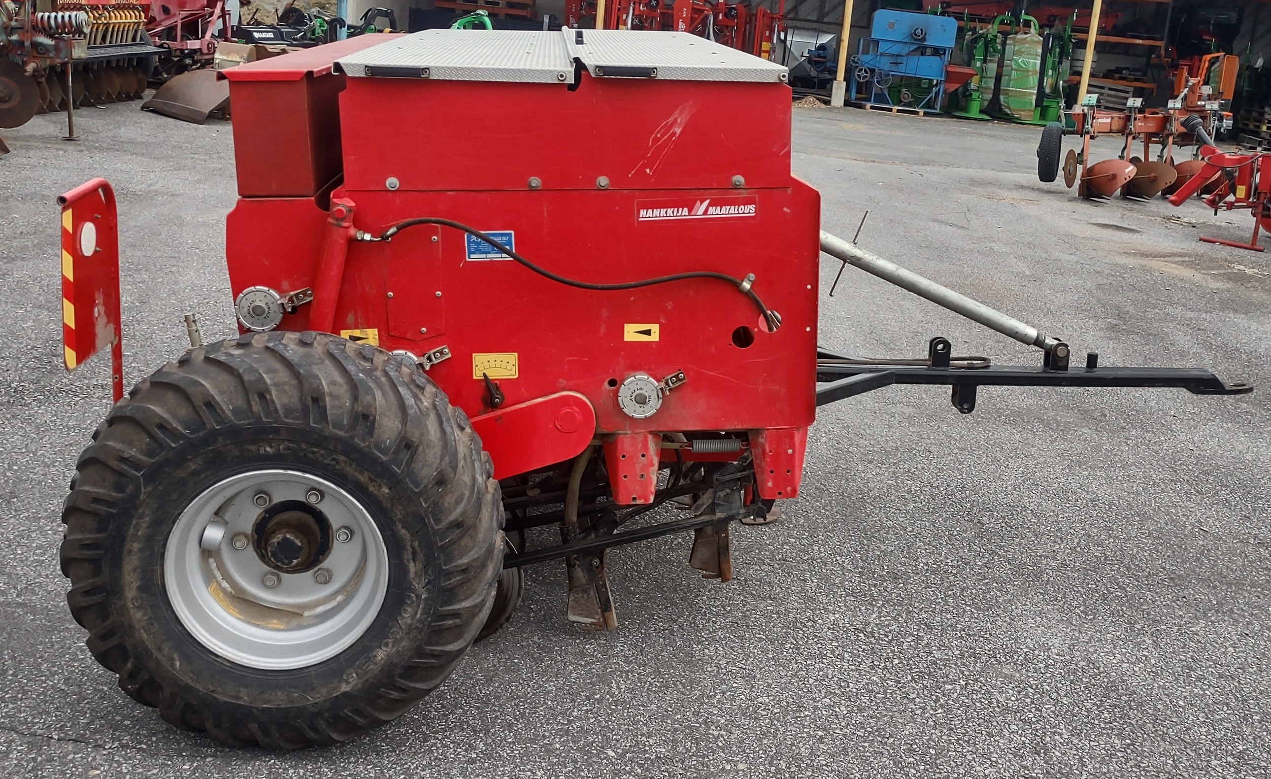 Simulta 2500KH PS-laitteella, käytetty