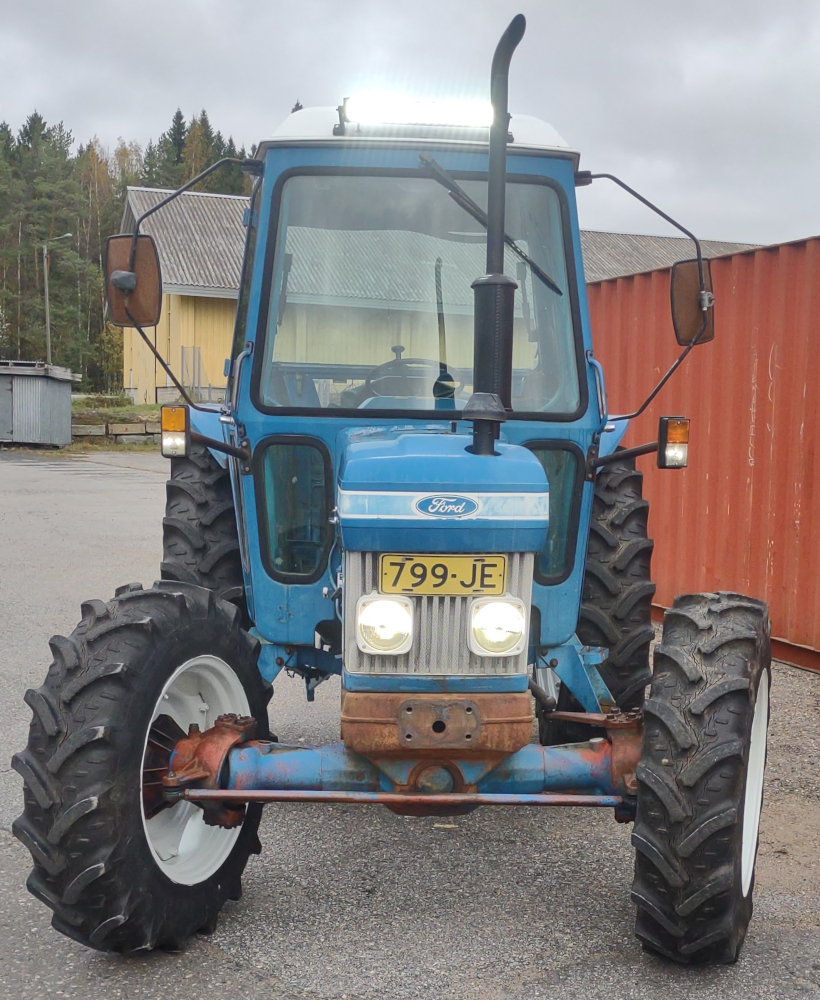 Traktori Ford 4610, käytetty